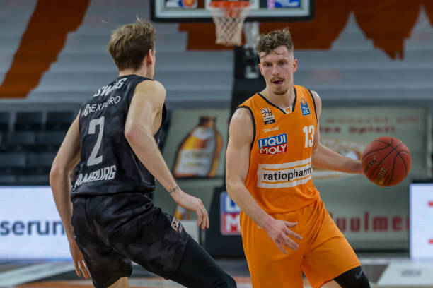 他专门走到 他专门走到